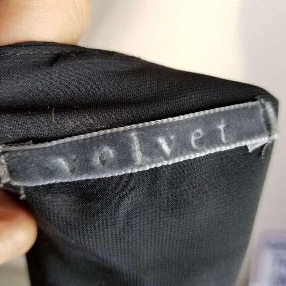 VELVET by Graham and Spencer sequined short sleeve - Picture 3 of 7